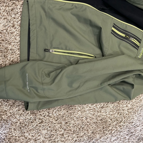 Columbia Titanium men’s shell jacket. - Picture 4 of 5